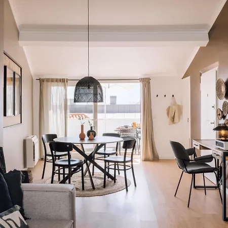 Adiri - 2 Bedrooms And Terrace In Bica * Lisboa