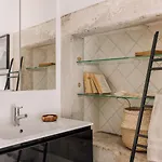 Adiri - 2 Bedrooms And Terrace In Bica * Lisboa