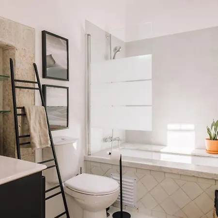 公寓 Adiri - 2 Bedrooms And Terrace In Bica